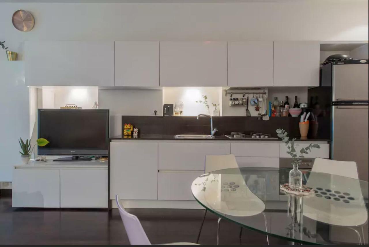 Lovely Apartment In The Heart Of Milano Eksteriør billede